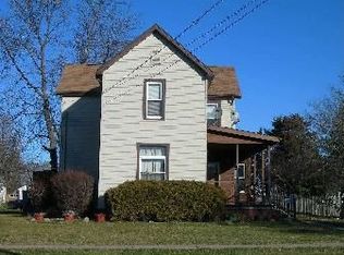 357 W 2nd St, El Paso, IL 61738