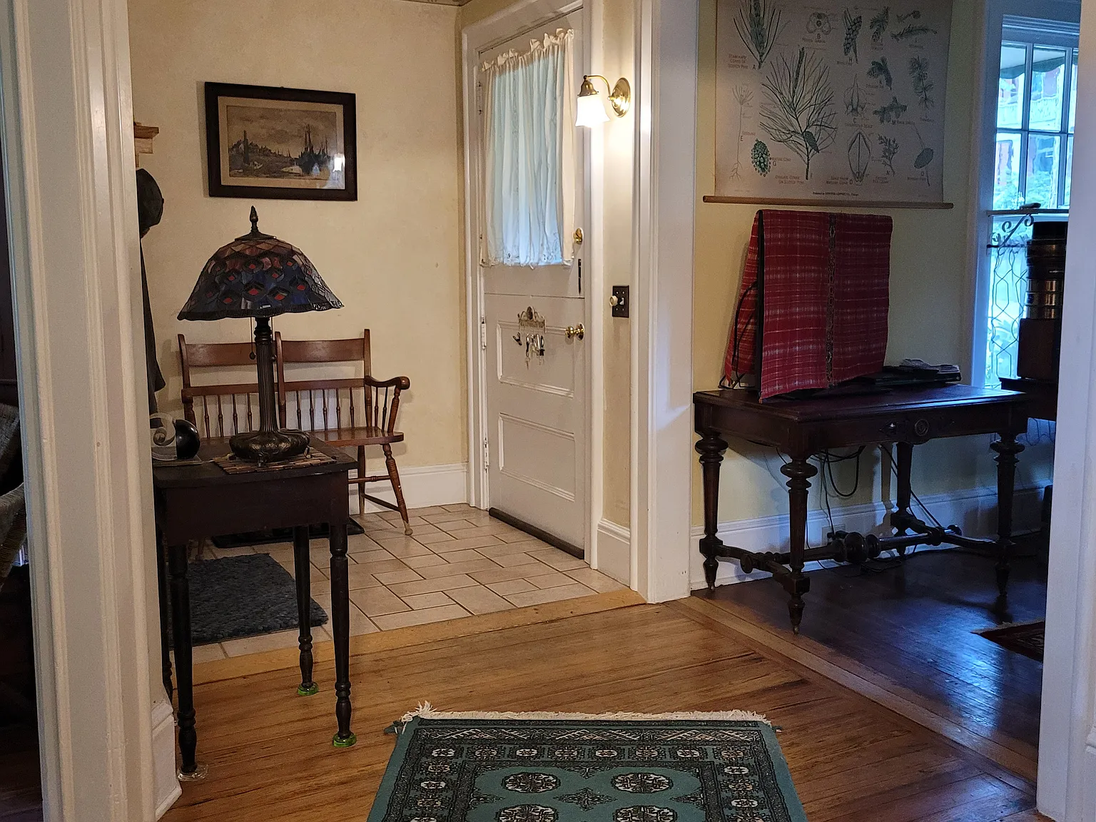 4 bed, 1812 sqft, $2,100 — Photo 2