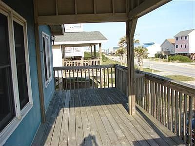 4th image of 326 E Beach Dr