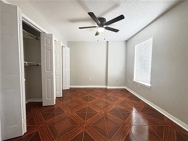 6628 Harbourview Dr — Photo 8