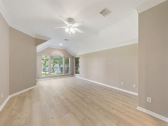 3rd image of 4023 N Dawn Cypress Ct