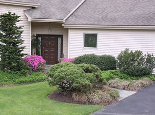 541 Roberts Rd, Nazareth, PA 18064