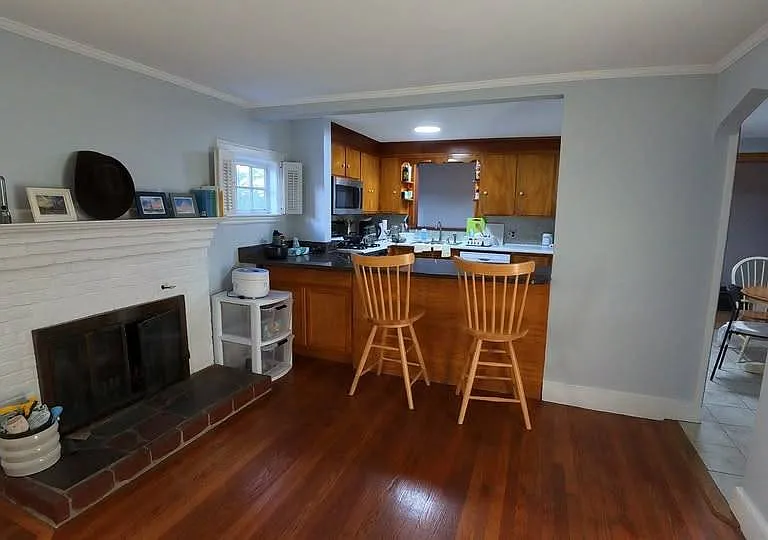 137 Virginia Rd #1 — Photo 3