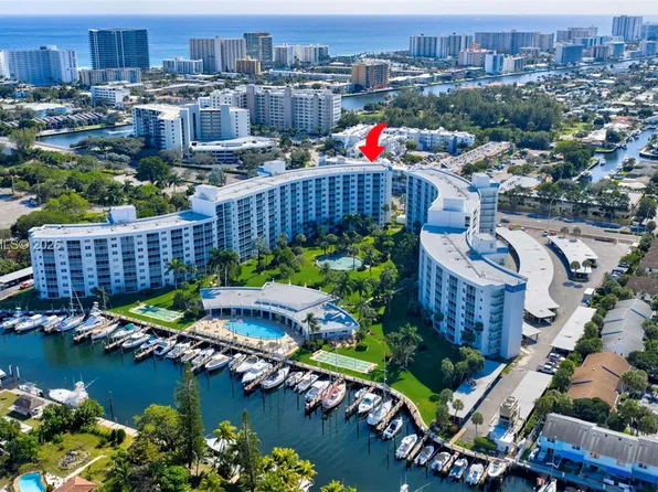 2731 NE 14th Street Cswy APT 1019, Pompano Beach, FL 33062