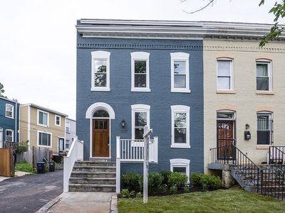1137 7th St NE, Washington, DC, 20002