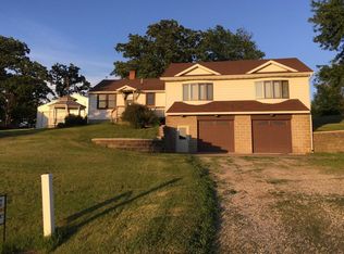 5264 Harper St, Newton, IA 50208