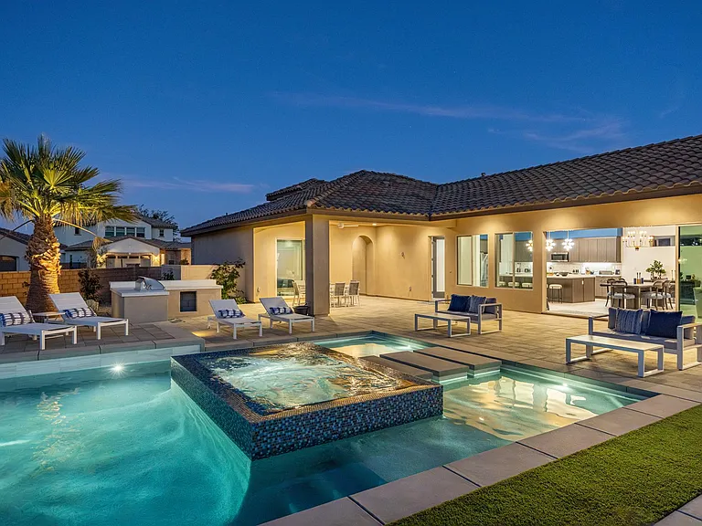 Private Pool and Spa