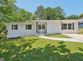 2105 Royal Fox Way, Decatur, GA 30032