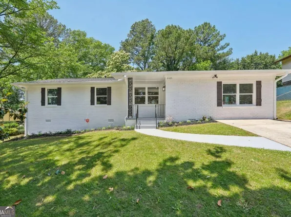 2105 Royal Fox Way, Decatur, GA 30032