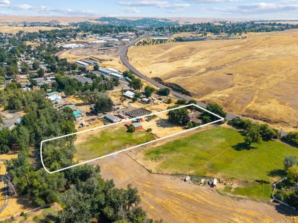 1805 Southgate Pl, Pendleton, OR 97801