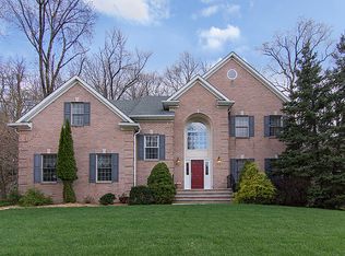 7 Holbrook Ct, Towaco, NJ 07082