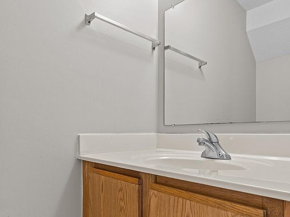 5th image of 1095 W Pueblo Dr