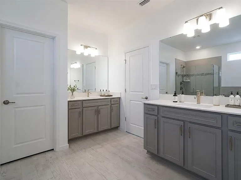 6570 Rover Way — Photo 28