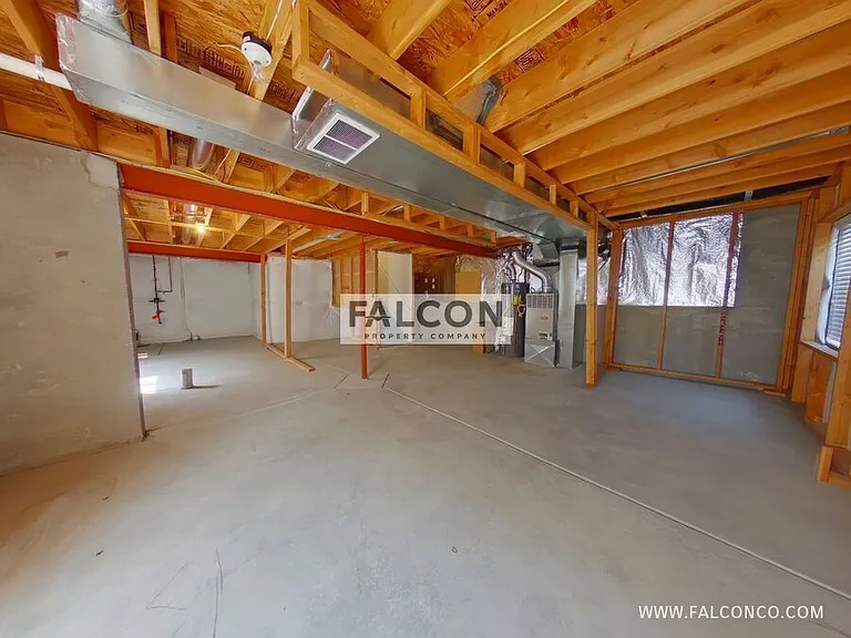 6536 Graymont Dr — Photo 19