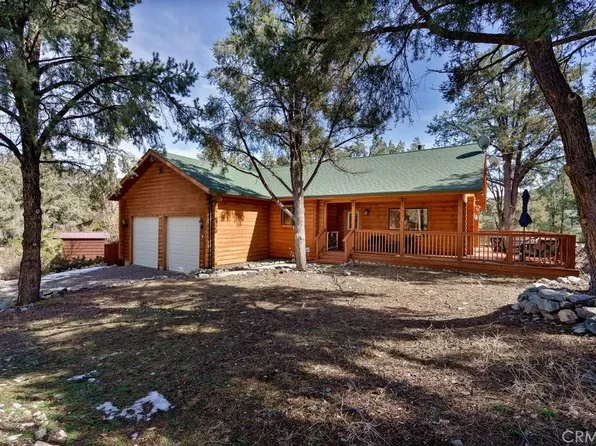 2216 Freeman Dr, Pine Mountain Club, CA 93222
