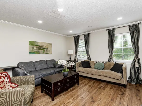 4735 Government St APT 216, Baton Rouge, LA 70806