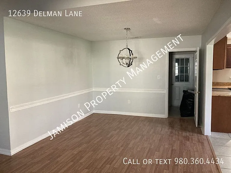 12639 Delman Ln — Photo 5
