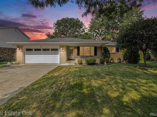 5587 Aster Dr, Troy, MI 48085