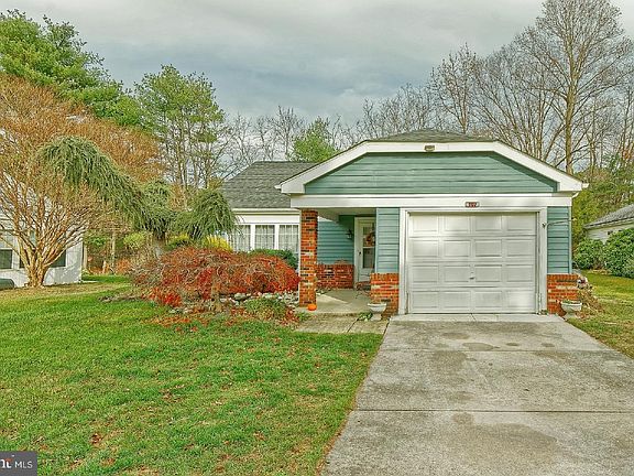 2nd image of 103 Buckingham Dr