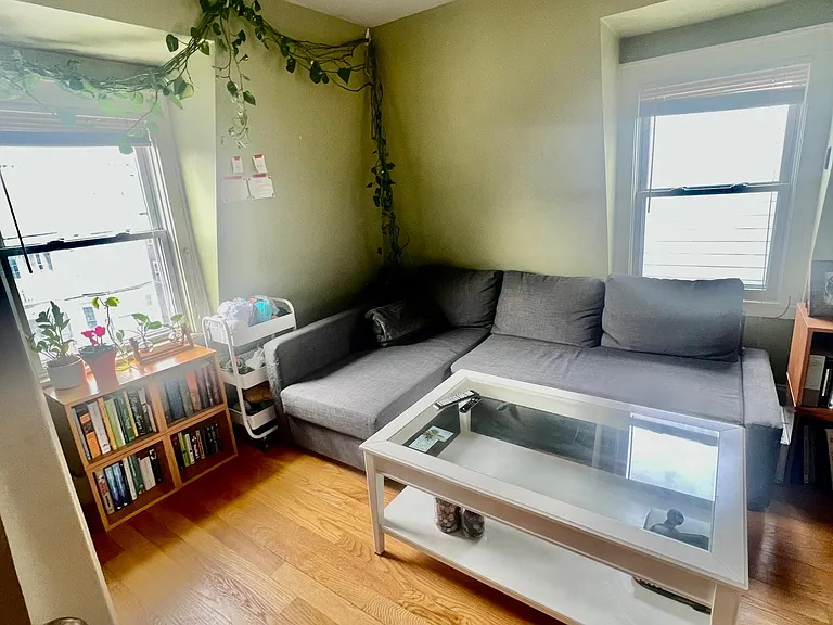 30 Mount Vernon St #3 — Photo 4