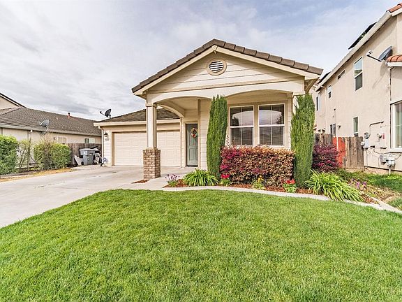2nd image of 5429 Antique Rose Way