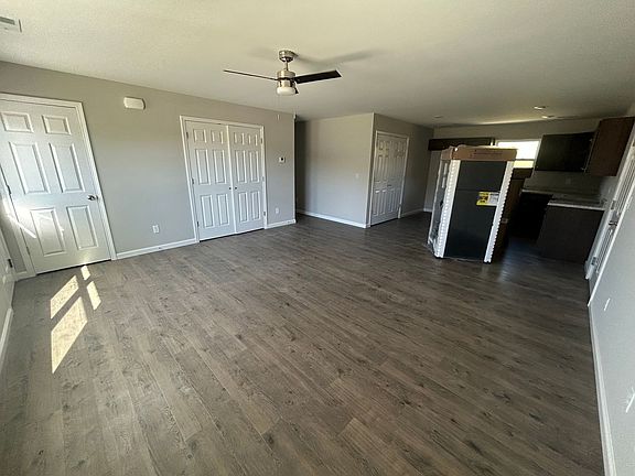 2nd image of 1008 Lakeway Dr