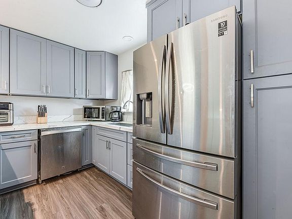 2nd image of 92-1284 Kikaha St APT 63