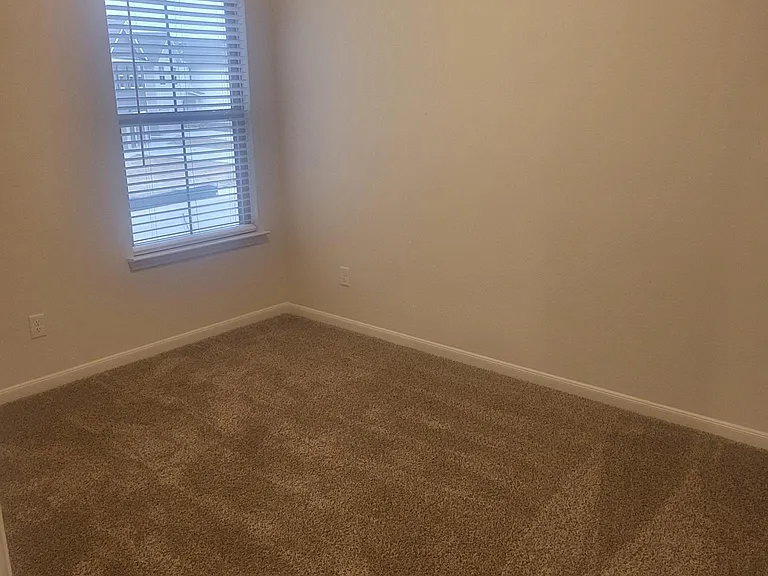 13838 Enzo Gate — Photo 26