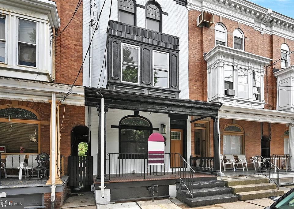 1st image of 534 E King St