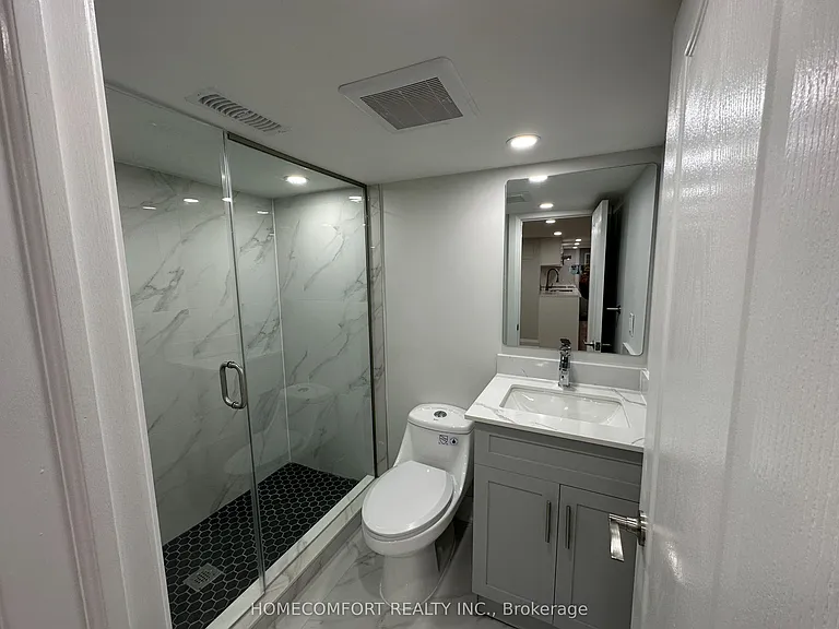 211 Osler St #LOWER — Photo 12