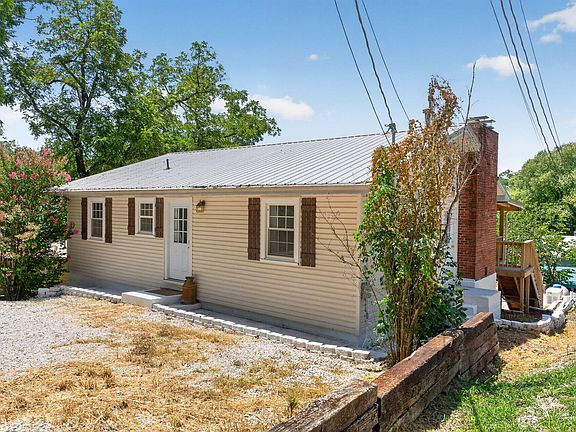 3rd image of 26418 Fisher Cove Lane