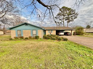 1580 N Eshman Ave, West Point, MS 39773