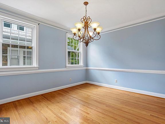 4th image of 754 Lawson Ave