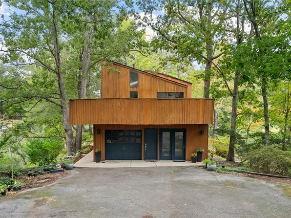 625 Heron Point Cir, Virginia Beach, VA 23452