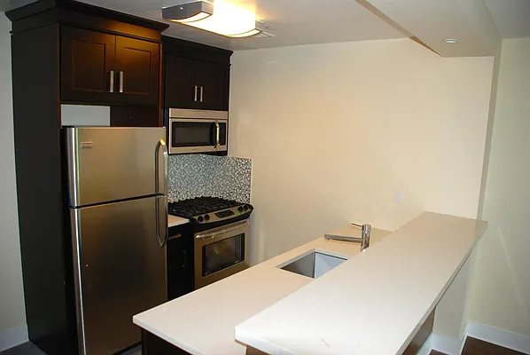 Rented by Develop Realty Co | media 48