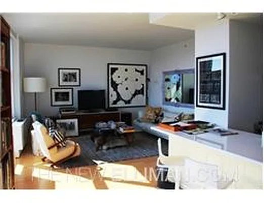 Rented by Douglas Elliman | media 22
