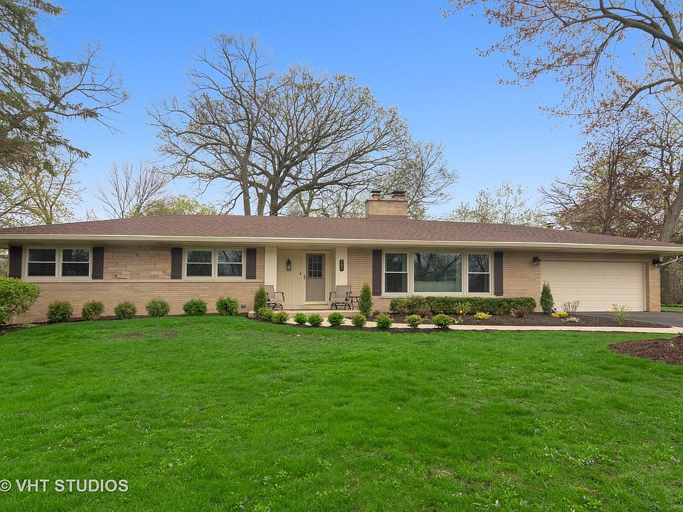 1st image of 351 Woodland Ct