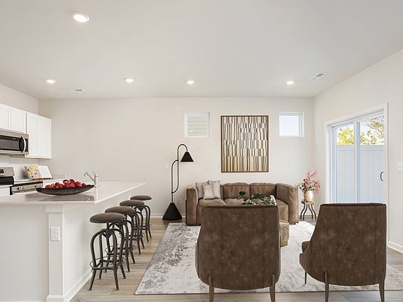2nd image of 3073 Seguaro Ln