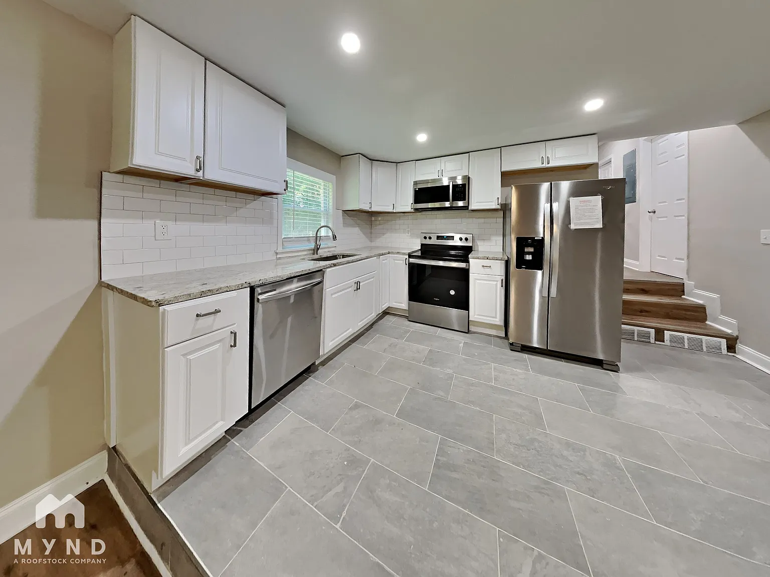 3 bed, 2.0 bath, 1218 sqft, $1,625 — Photo 2