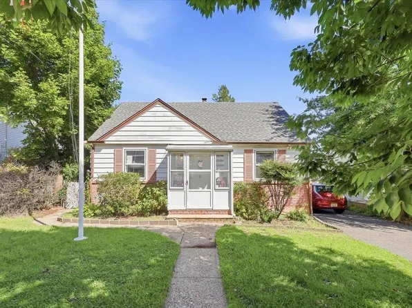108 Fordham Rd, Clifton, NJ 07013
