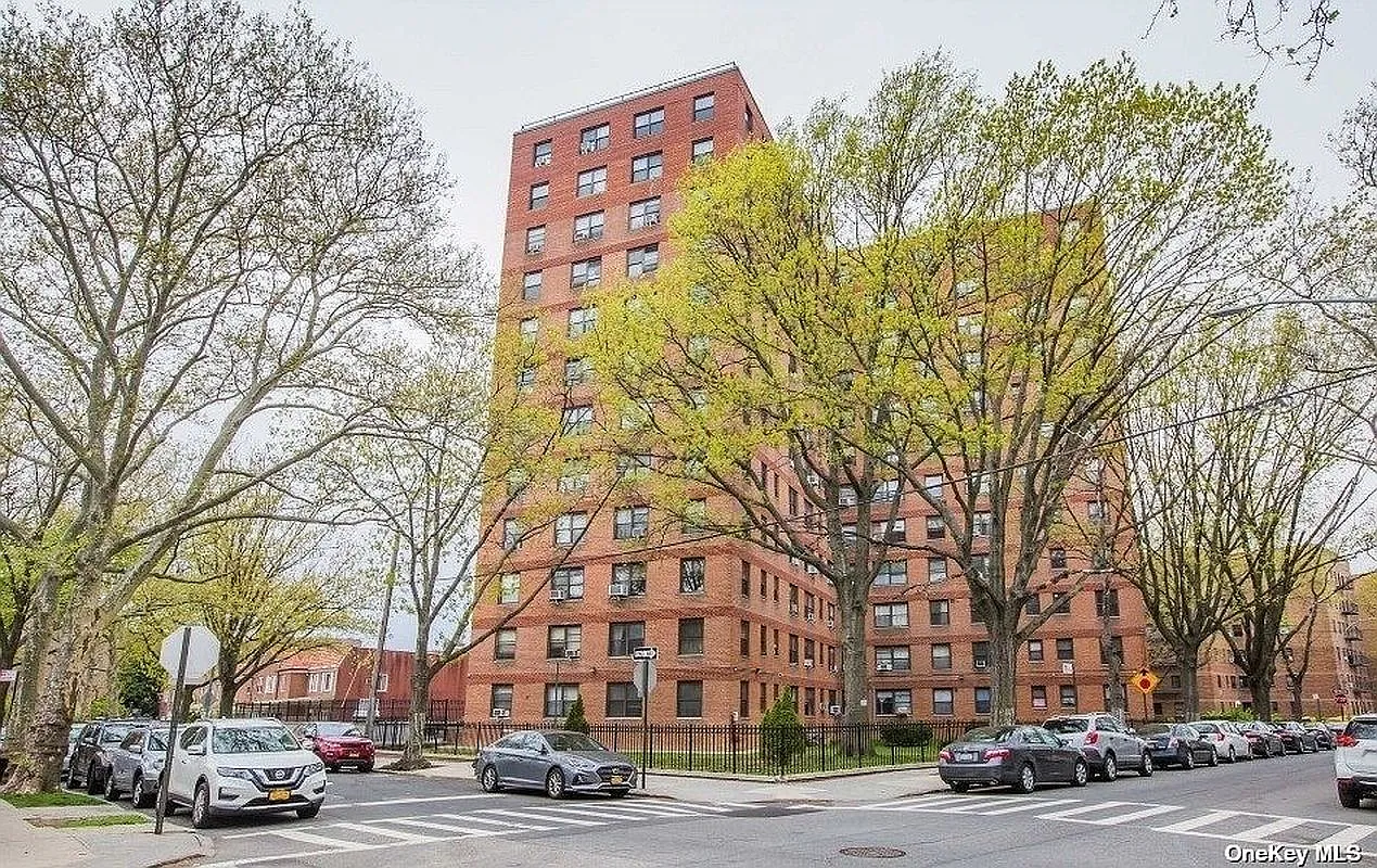 64-34 102nd St APT 11E photo 1