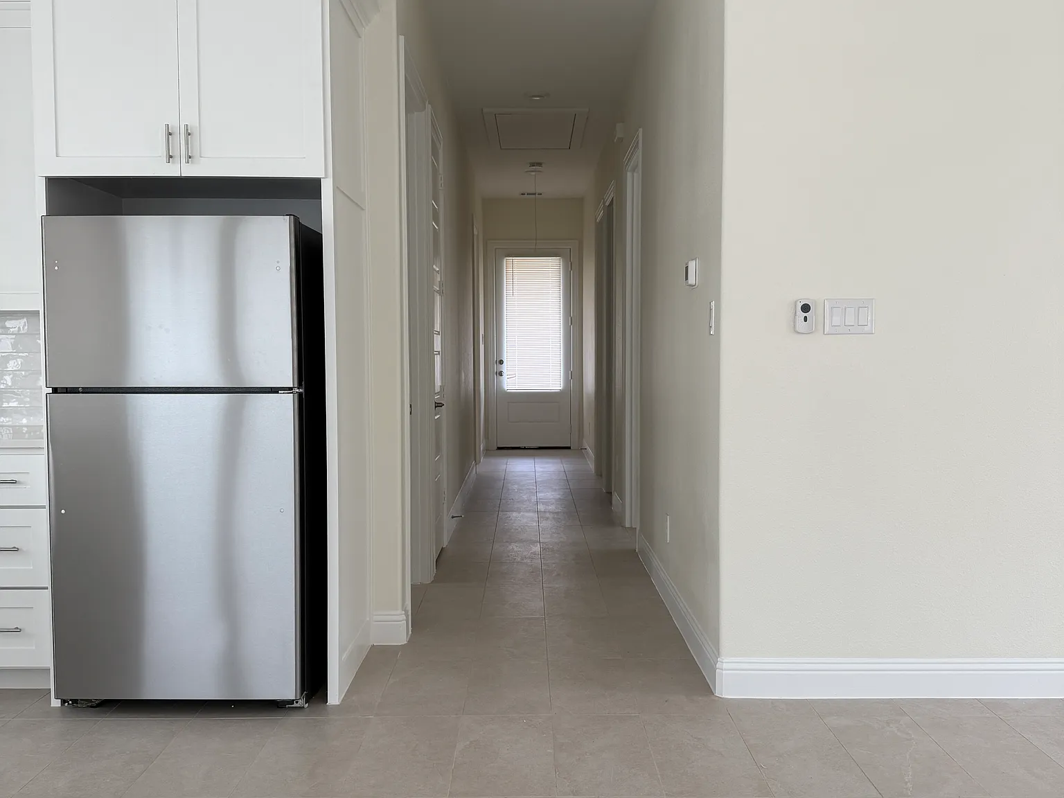 3 bed, 1760 sqft, $2,500 — Photo 3