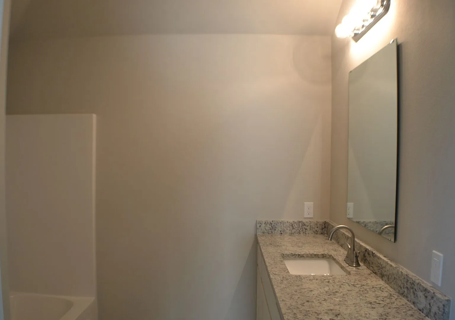 3 bed 2 bath House for Lease in Sherman — Photo 4