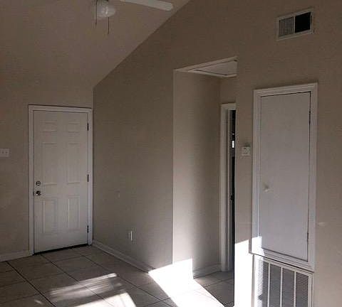 5th image of 2410 Dubreuil St