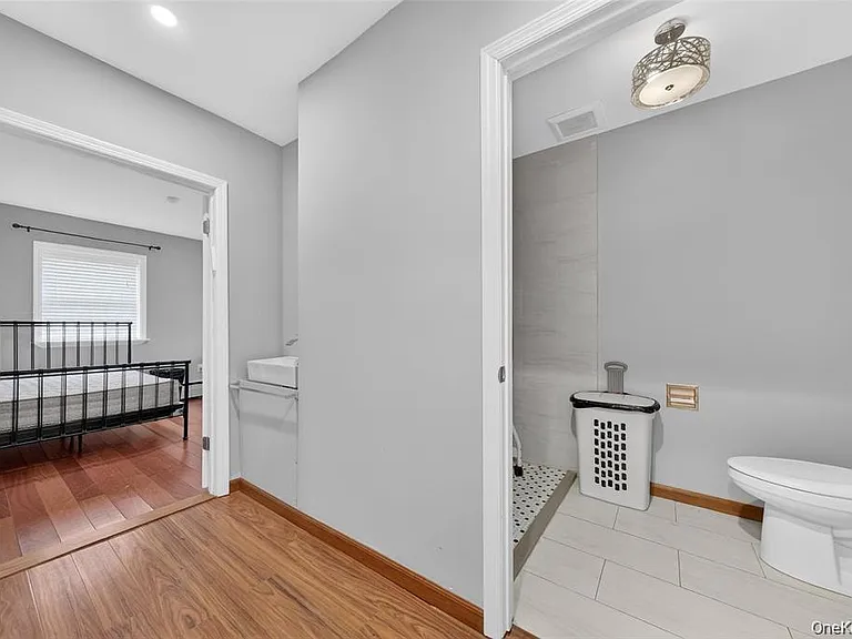 155 Roselawn Rd — Photo 21