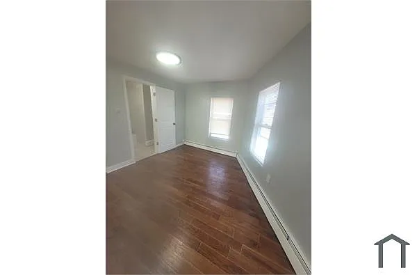 Building Photo - 2304 Barnum Ave