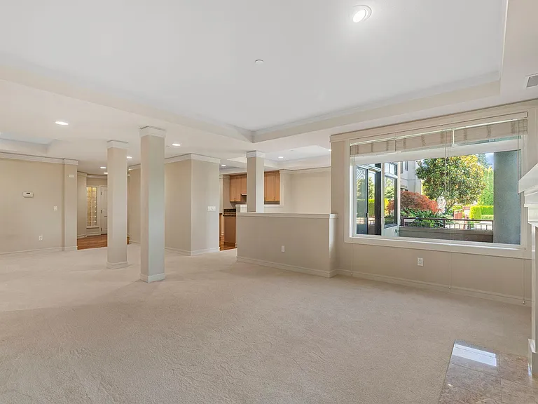 221 5th Ave S #105 — Photo 12