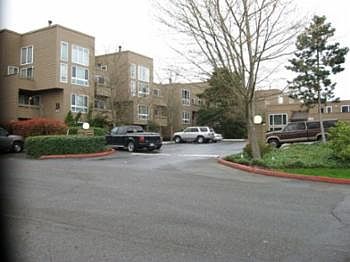 1st image of 5834 NE 75th St Unit B102