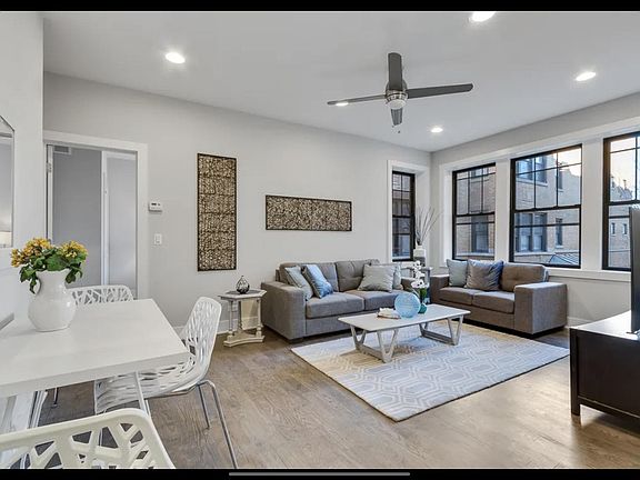 2nd image of 2618 N Rockwell St #Rr