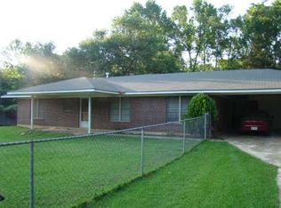 304 W Vance St, Plain Dealing, LA 71064
